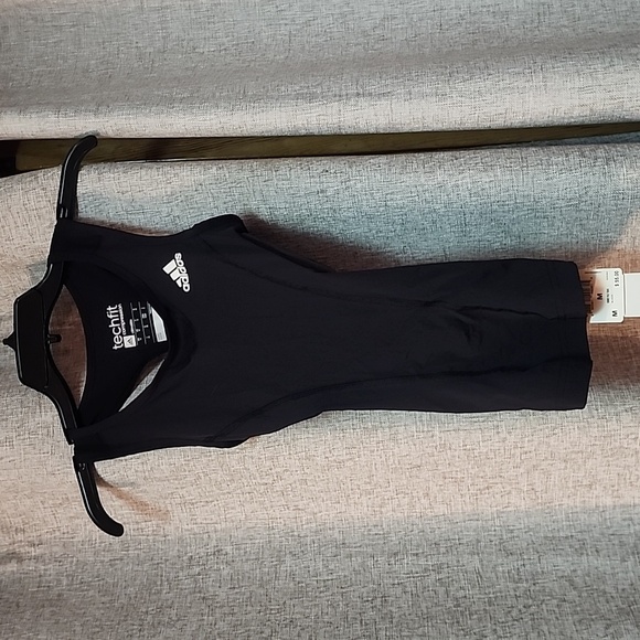 Adidas techfit Women's Size Medium NWT Padded Sides - Softball, Impact Sports - Picture 11 of 15